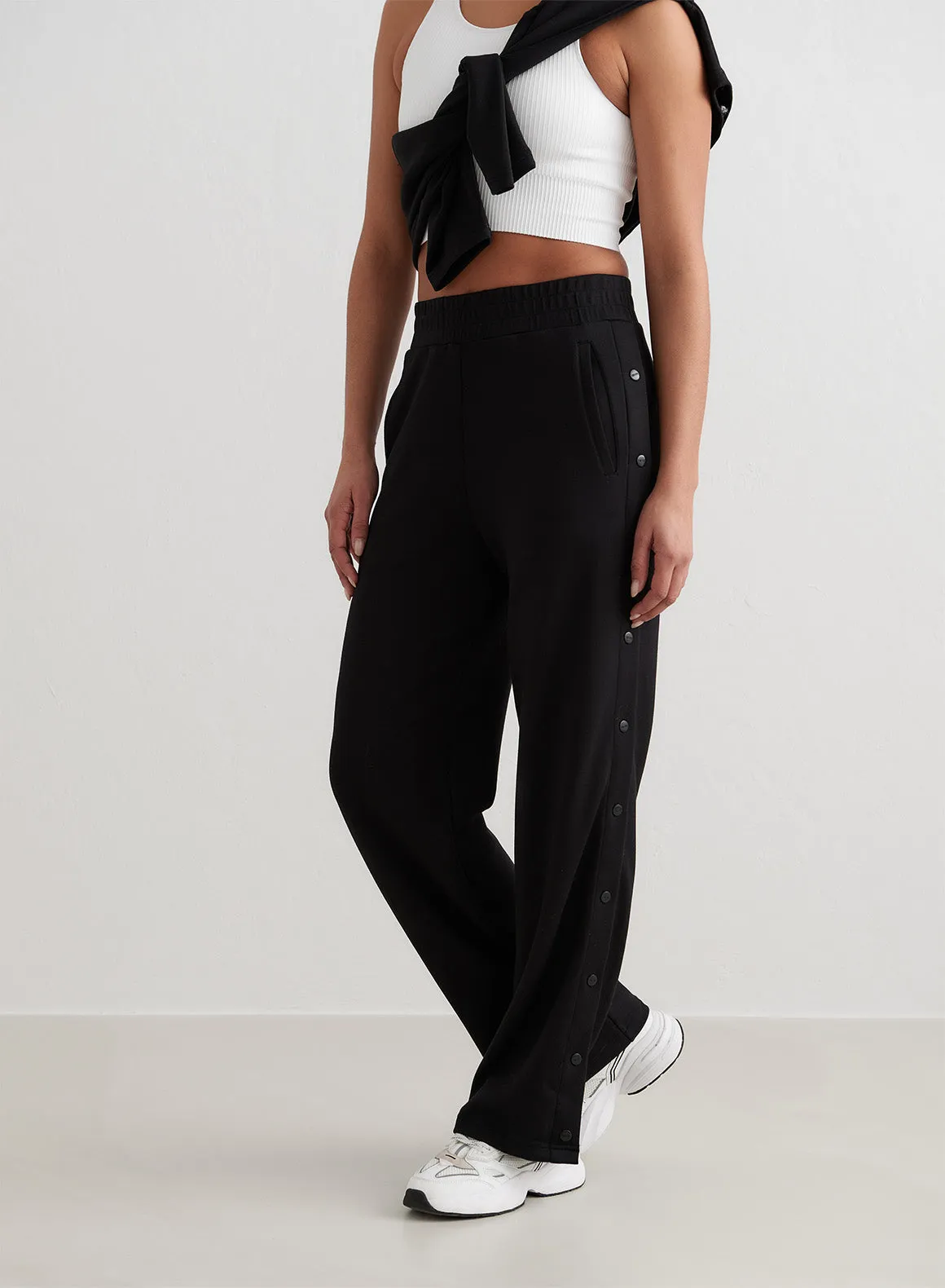 Black Comfy Buttoned Pants