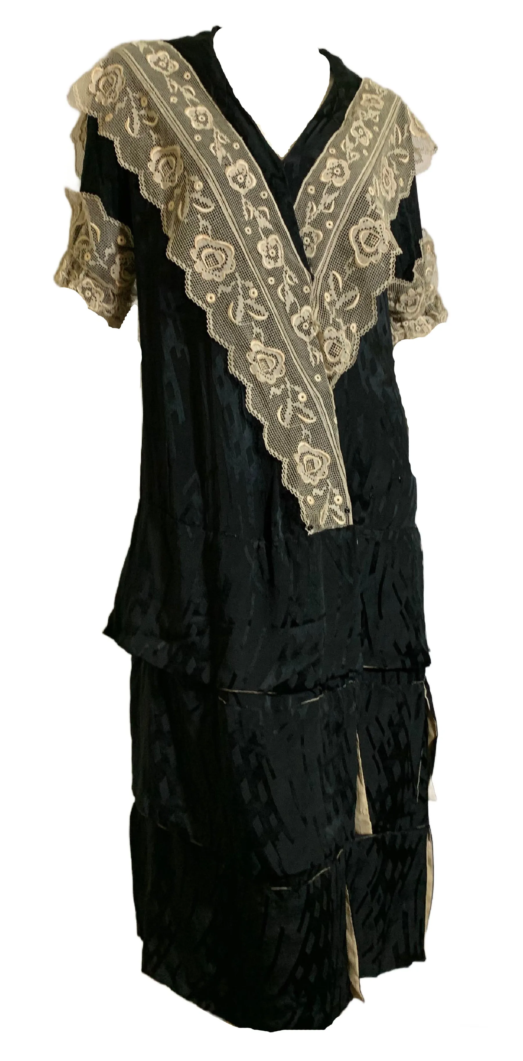 Black Silk Dropped Waist Dress with Wide Lace Trim circa 1920s