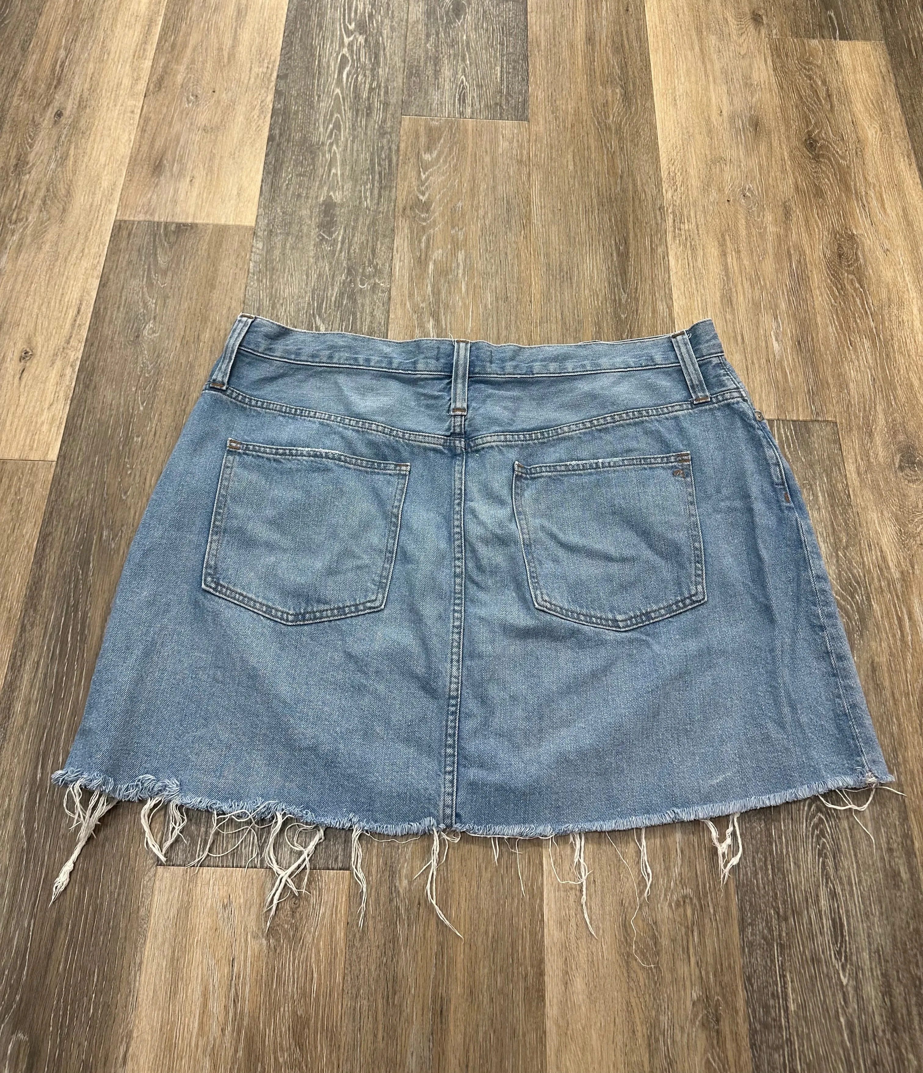 Blue Denim Skirt Mini & Short Madewell, Size 18