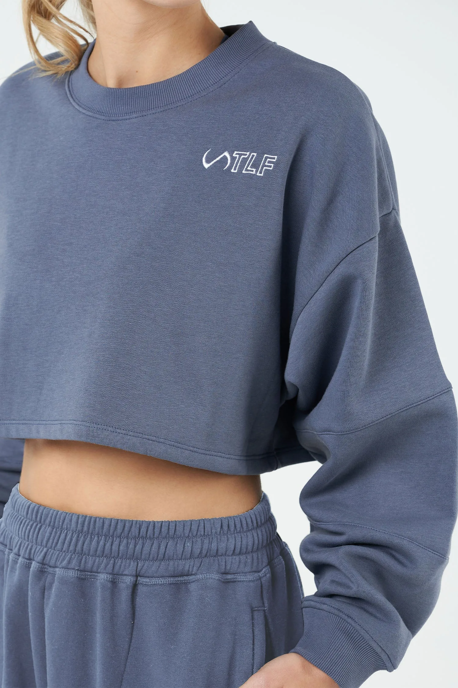 Chill Oversized Crop Sweatshirt