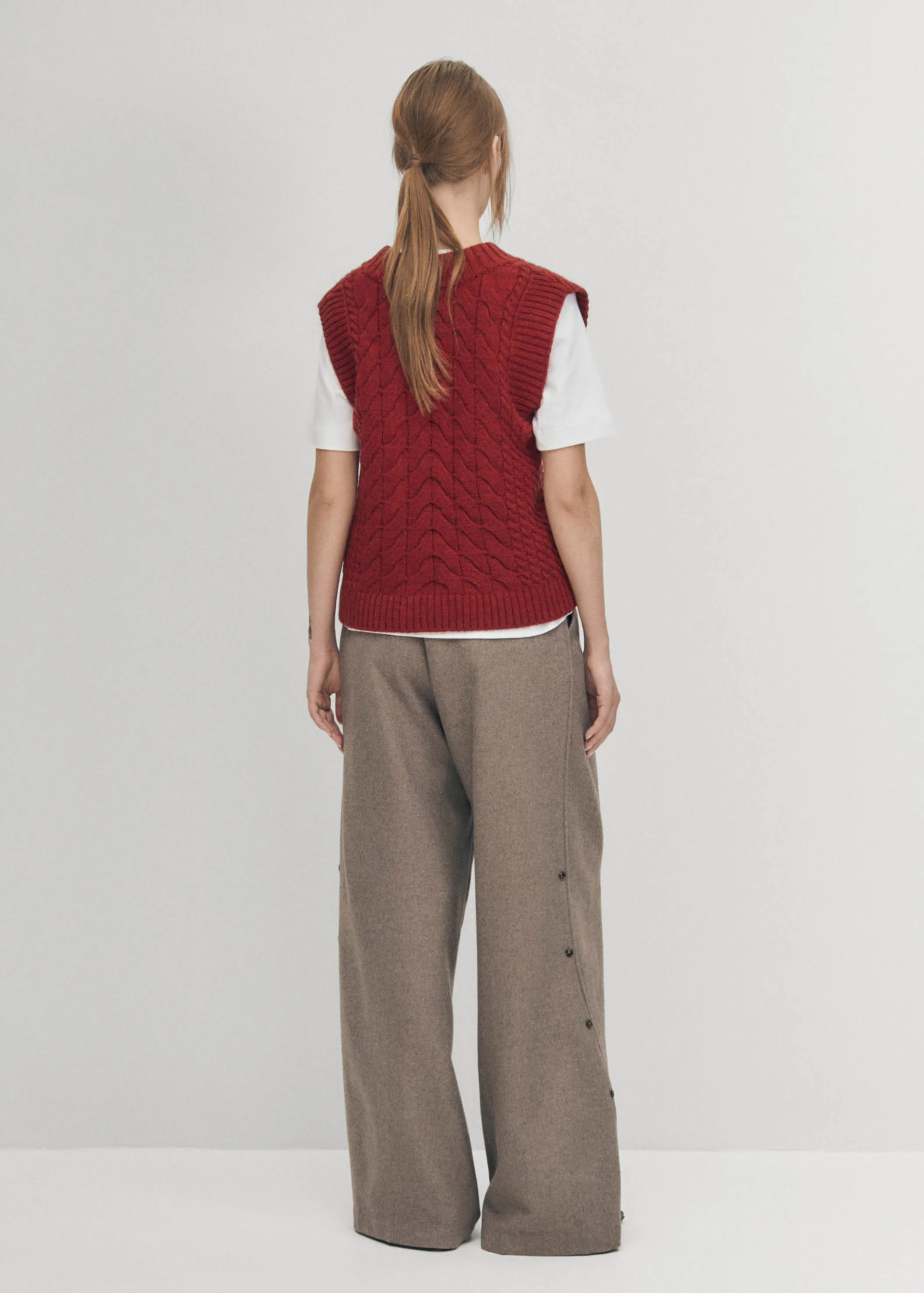 Cosy Red Tricot Vest