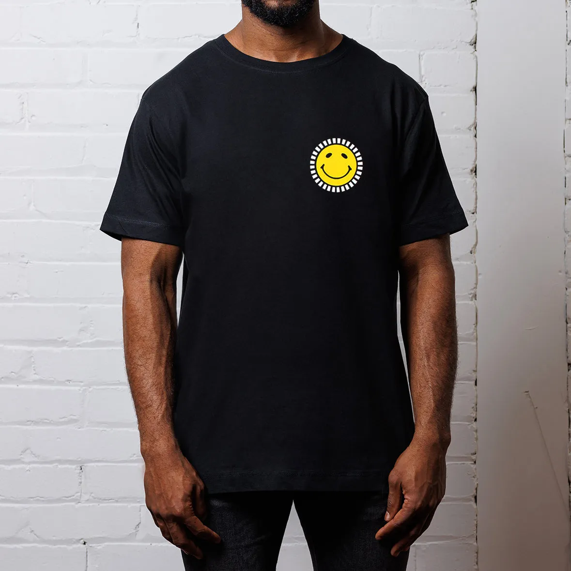 Crest Shroom - Tshirt - Black