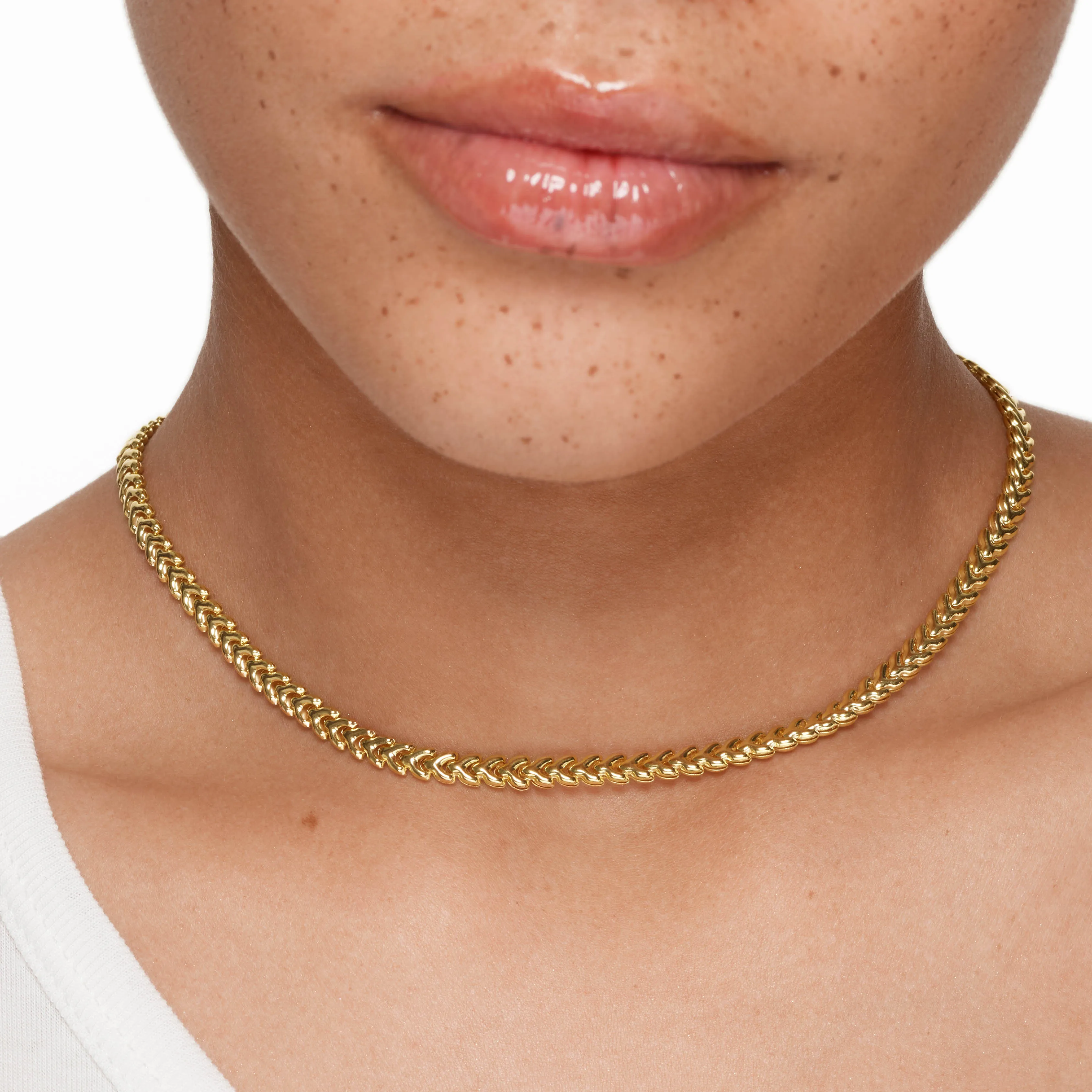 Fishtail Chain Necklace in Gold