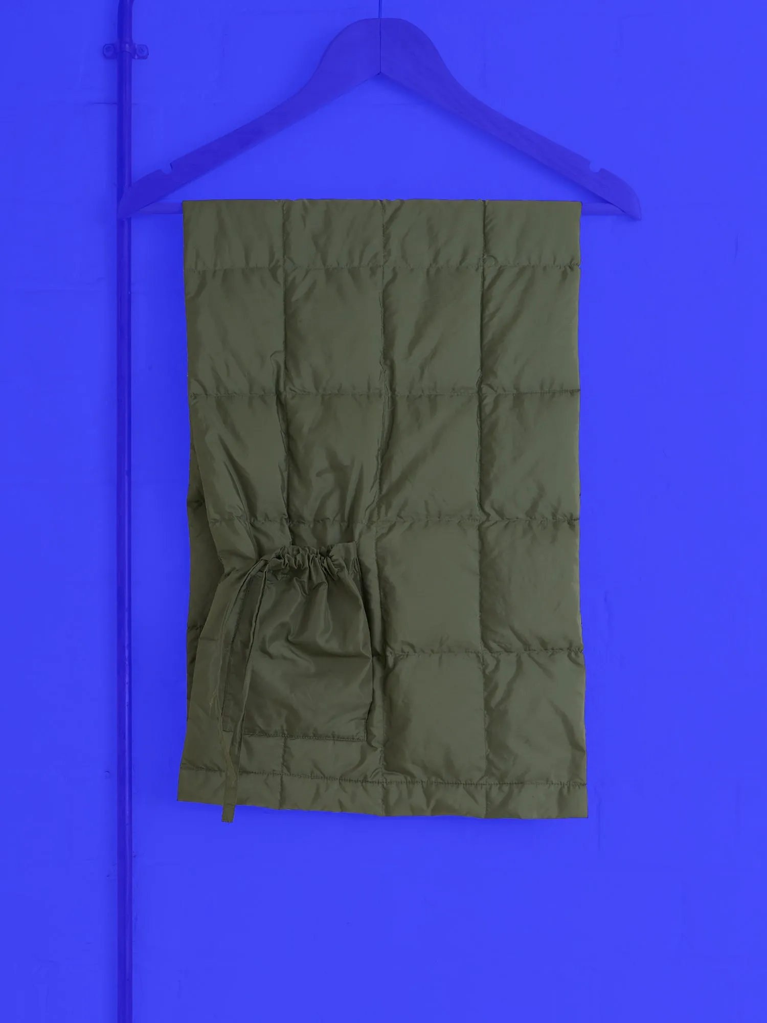 Issey Miyake green quilted drawstring pocket down scarf