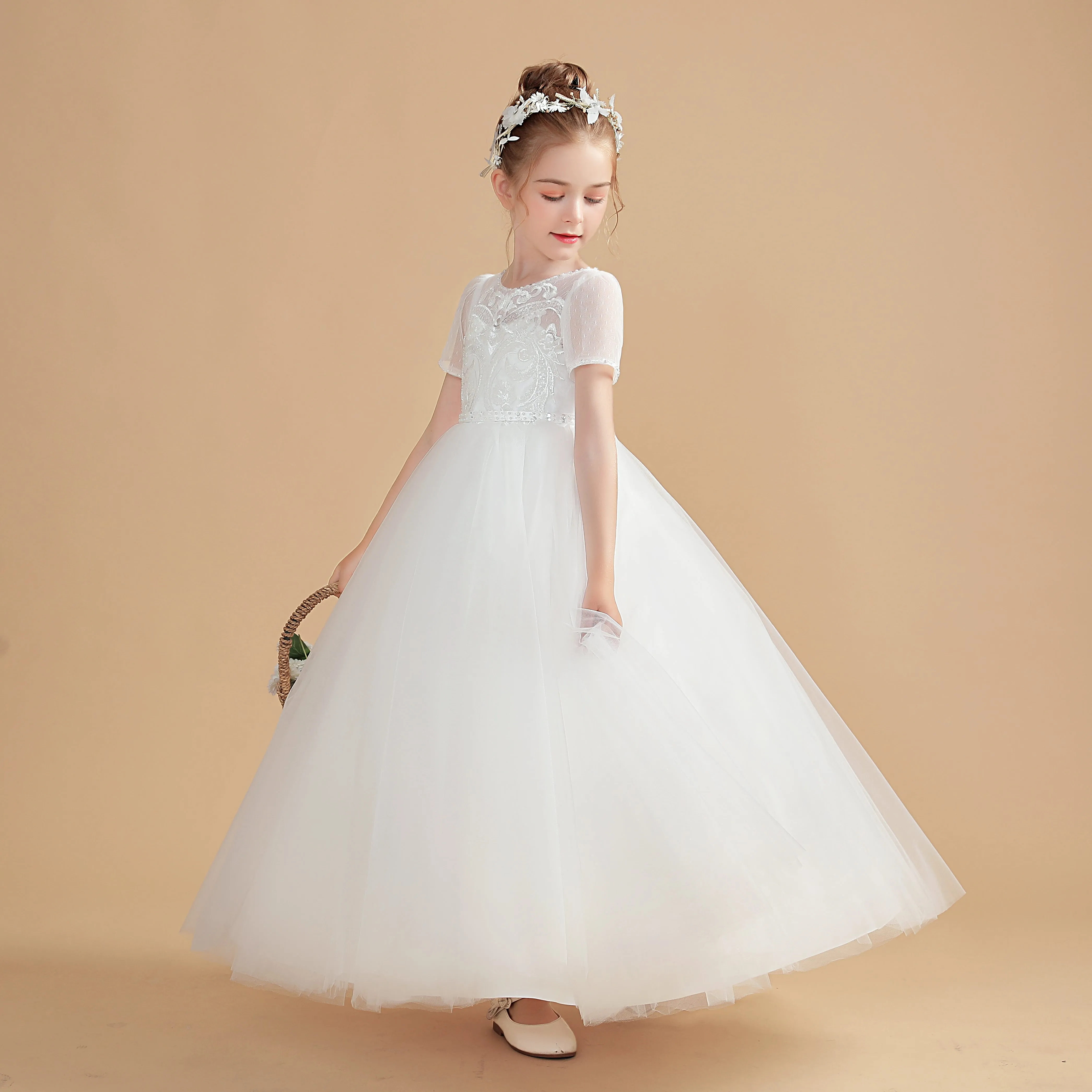 Ivory Short Sleeves Tulle Flower Girl Dresses With Lace Appliques