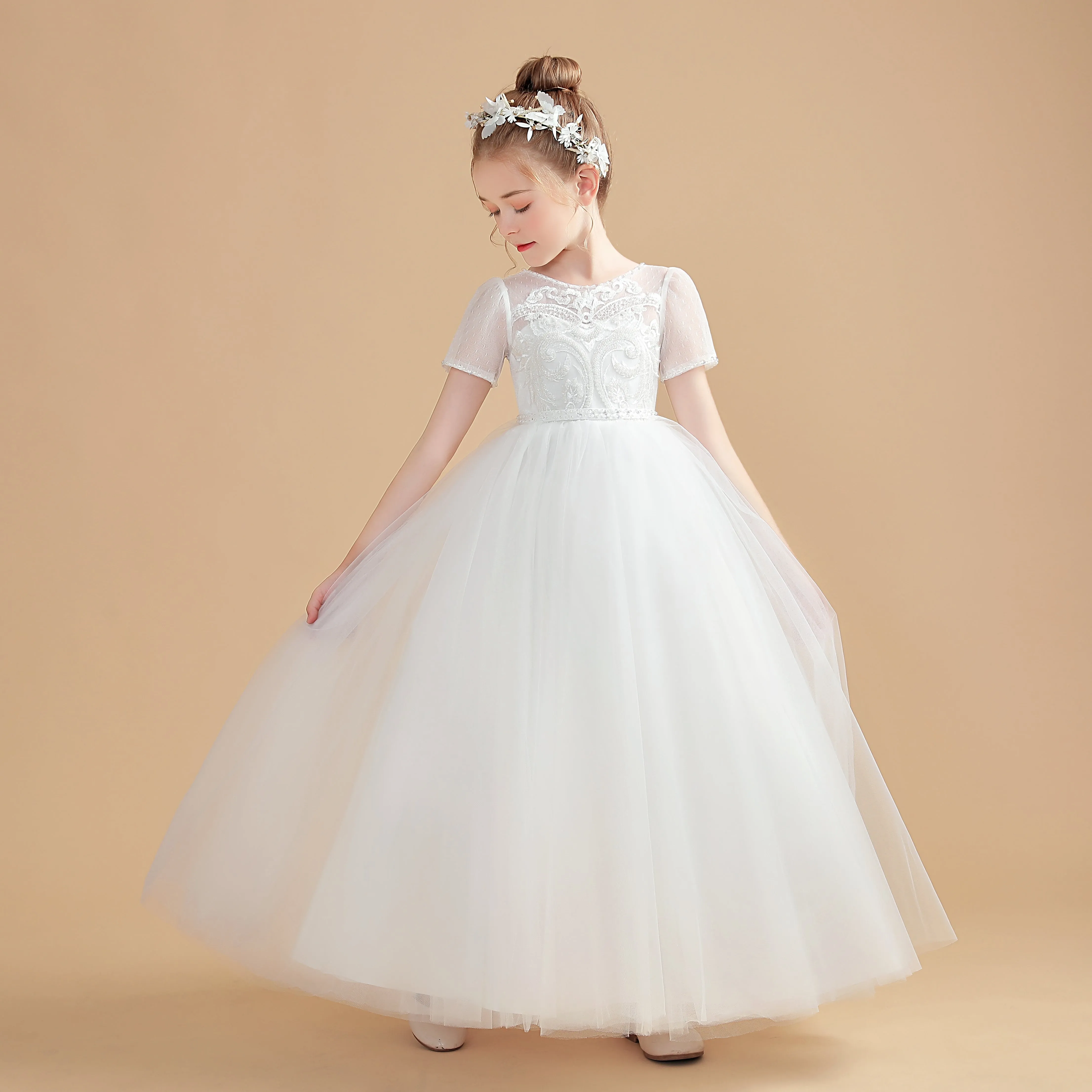 Ivory Short Sleeves Tulle Flower Girl Dresses With Lace Appliques