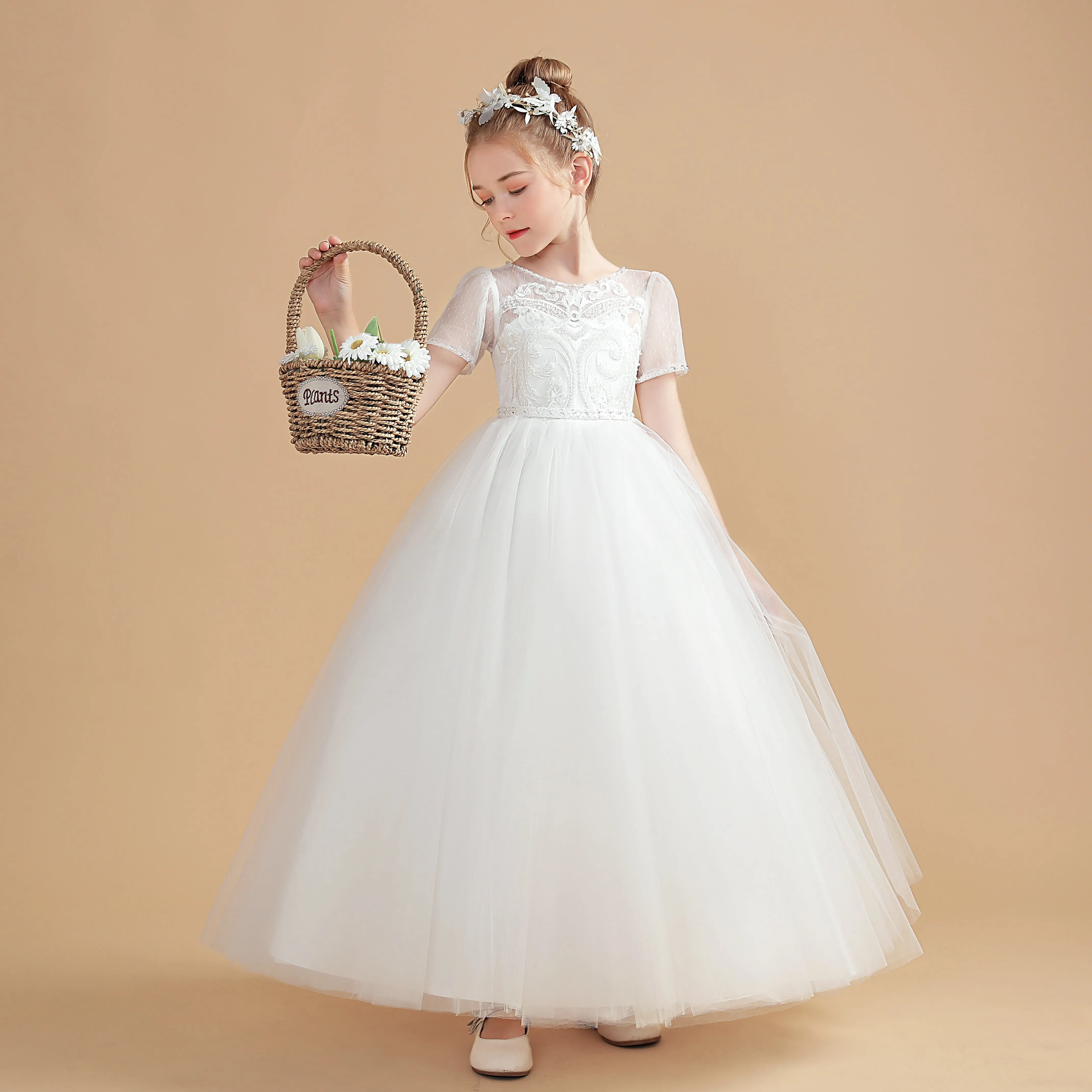 Ivory Short Sleeves Tulle Flower Girl Dresses With Lace Appliques