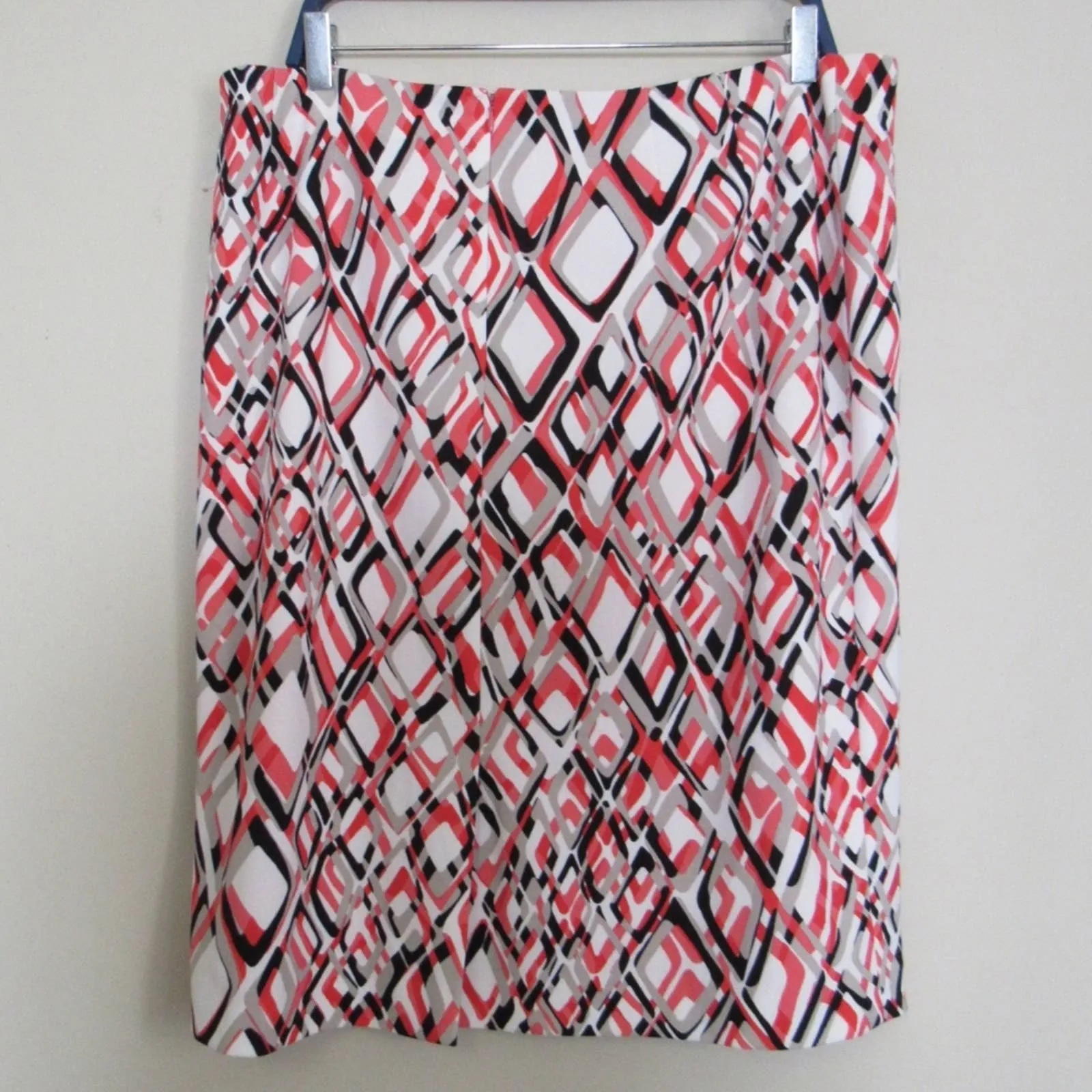 Kasper Geometric Jacquard Skirt