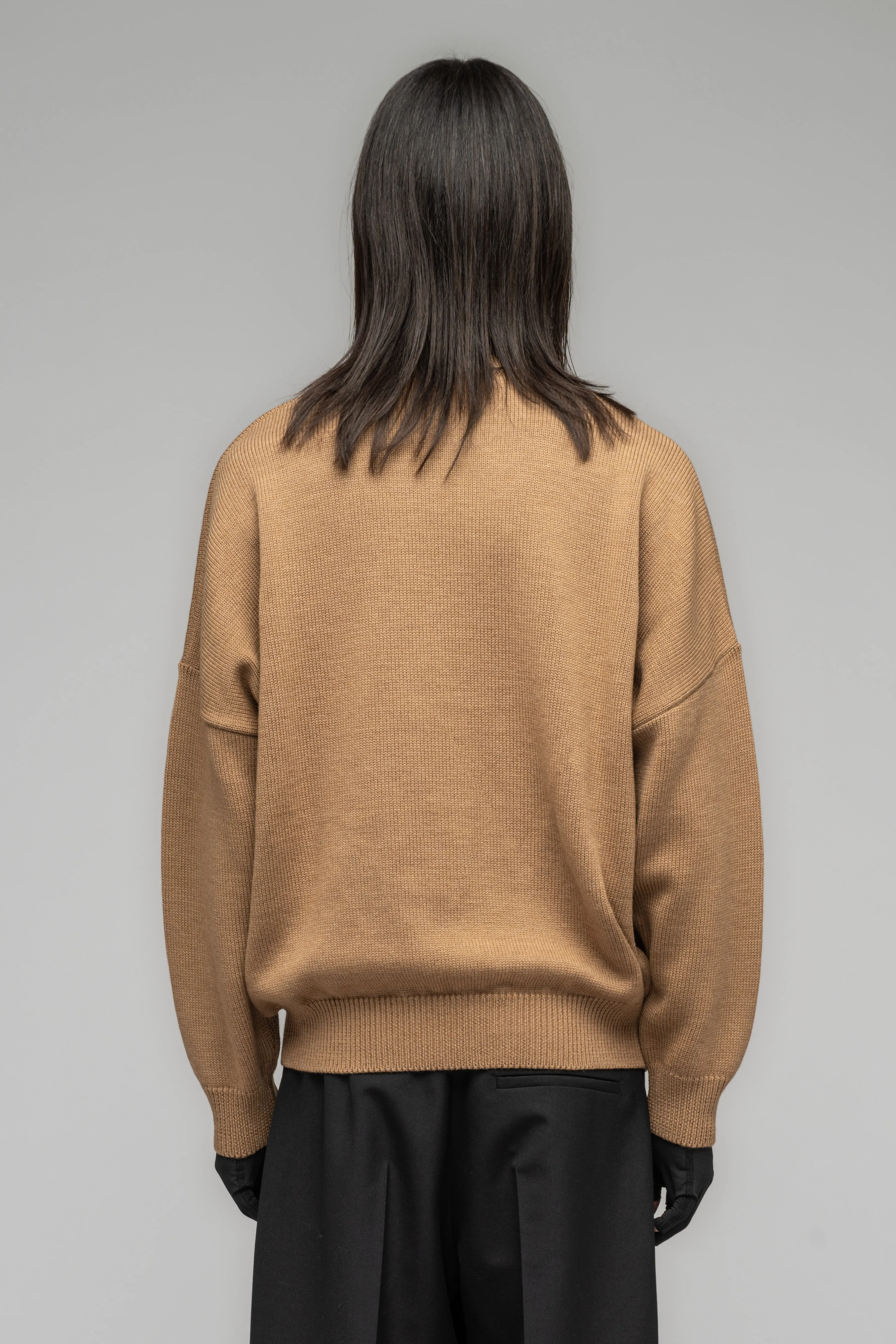 "SELFIE" SWEATER CAMEL