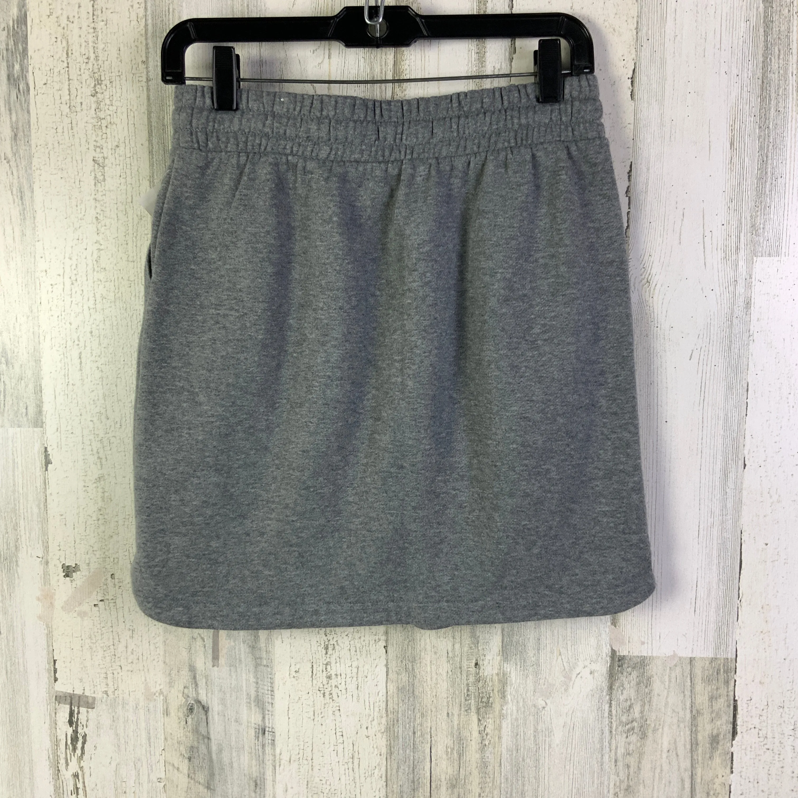 Skirt Mini & Short By Maurices In Grey, Size: 2