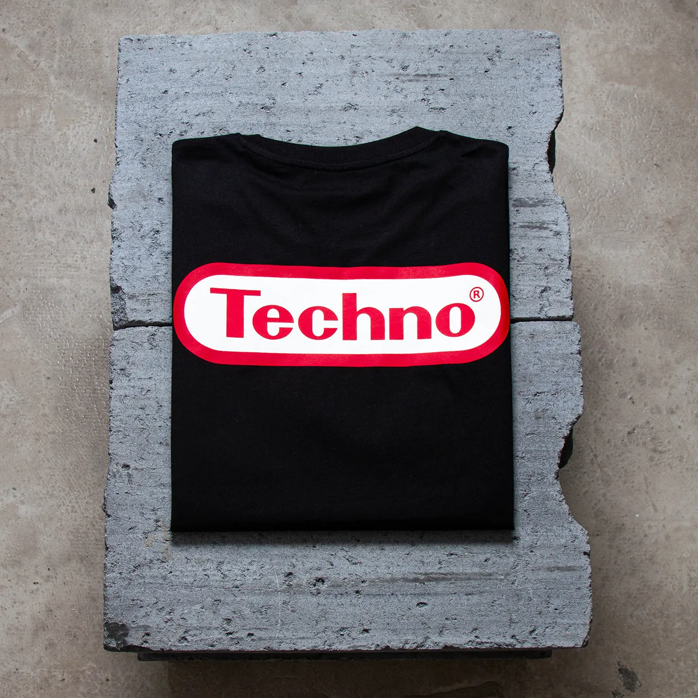 Super Techno Back Print - Tshirt - Black