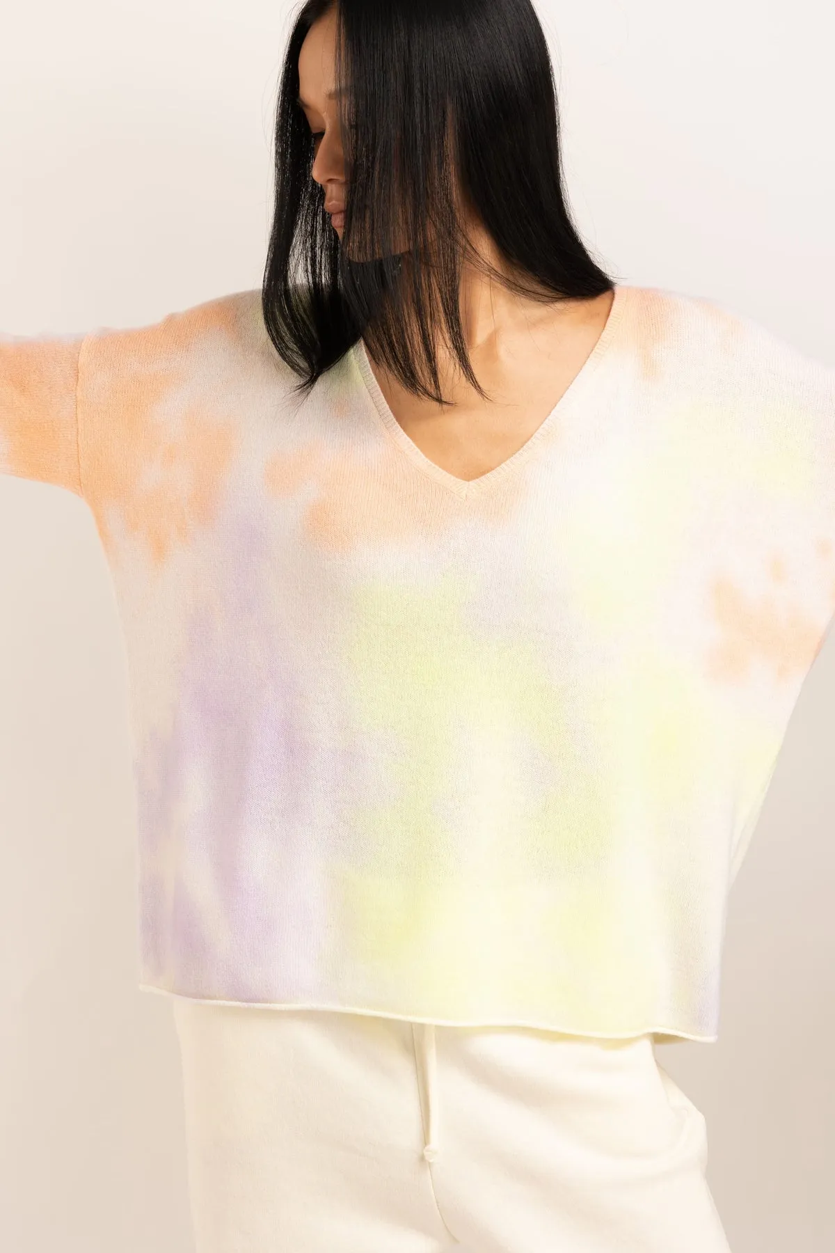 TIE DYE KIAWAH RELAXED V NECK