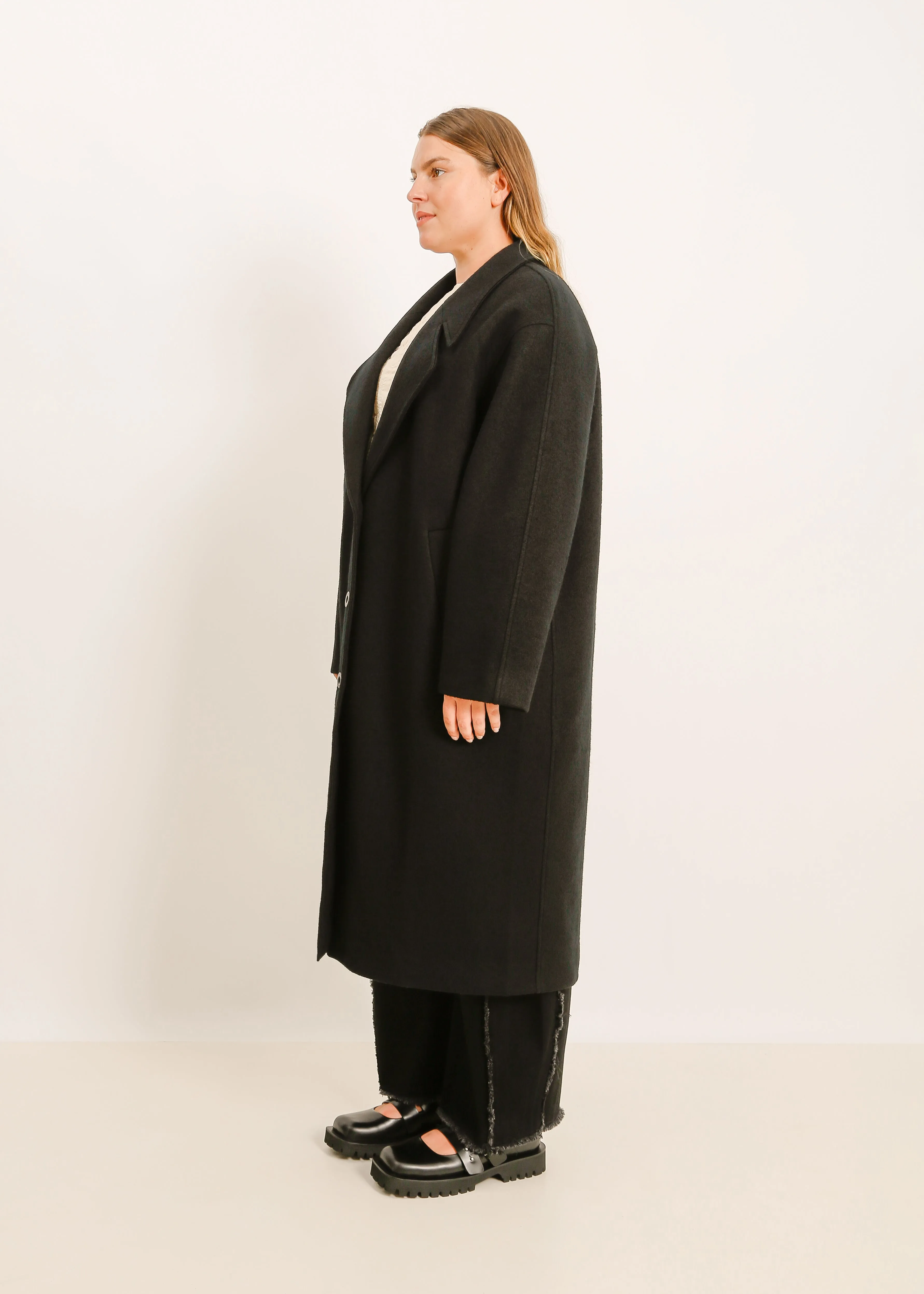 W24 | BANKS COAT / BLACK