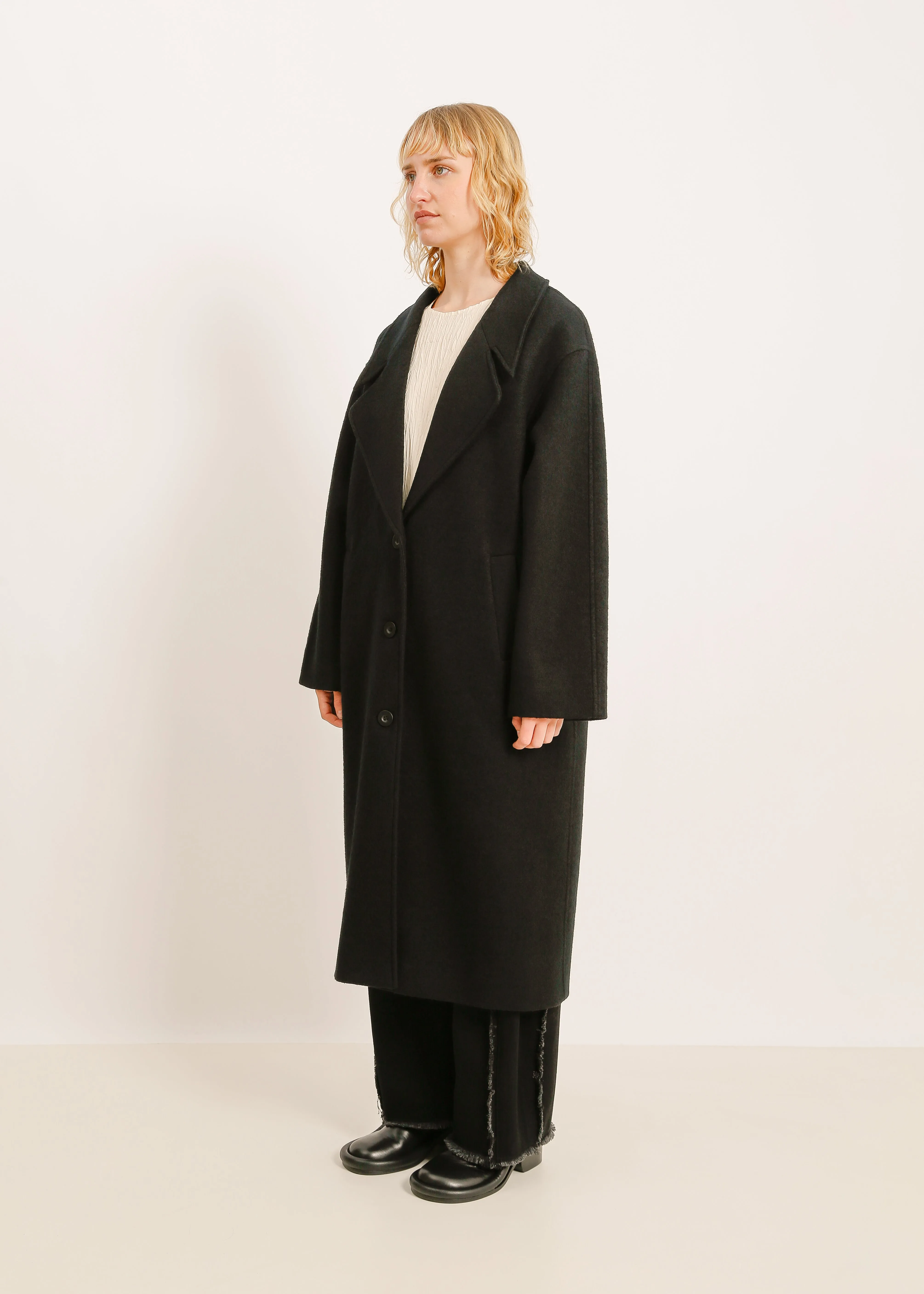 W24 | BANKS COAT / BLACK