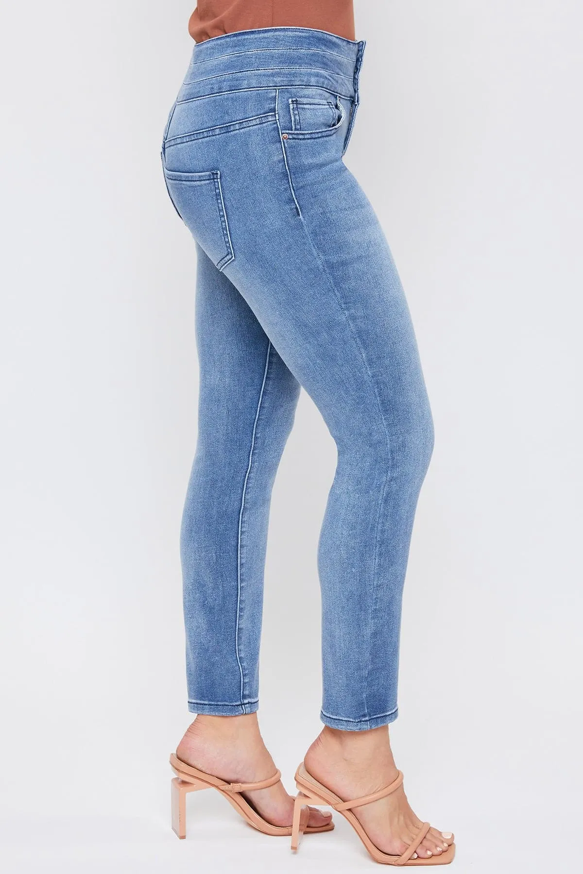 Women's Fashion First Mid Rise 3-Button Skinny Jeans